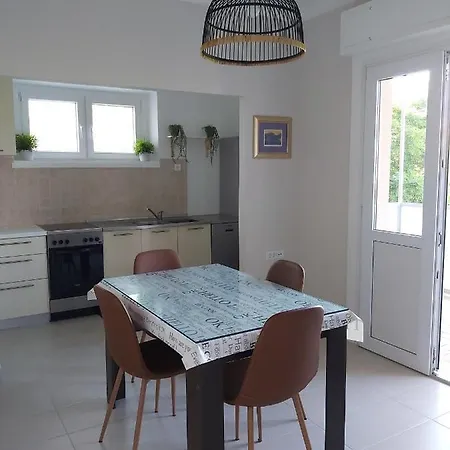 K & M Apartment